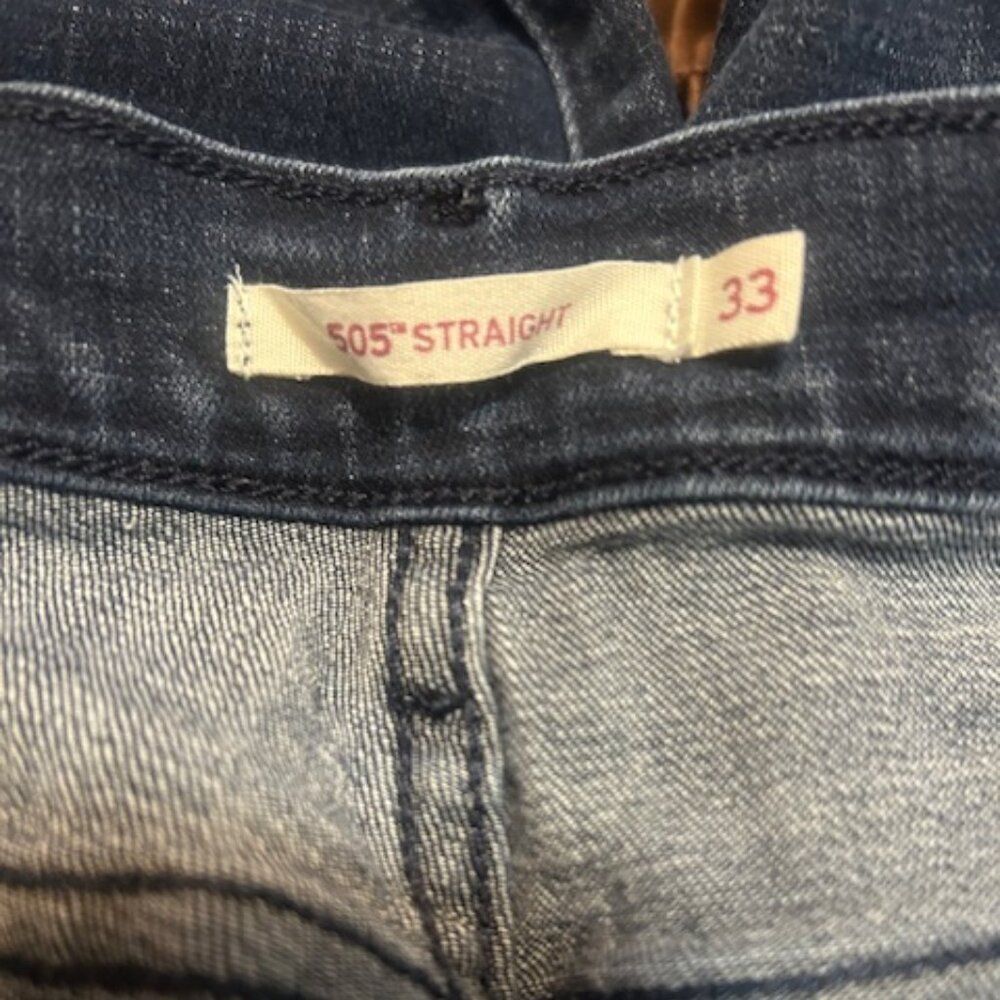 Levi's 505 distressed 5 pocket straight denim jeans, size 33/32 - Picture 5 of 6